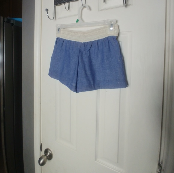 NWT EXTREMELY ME GIRL'S SPRING 7/8 SHORTS - Picture 2 of 2